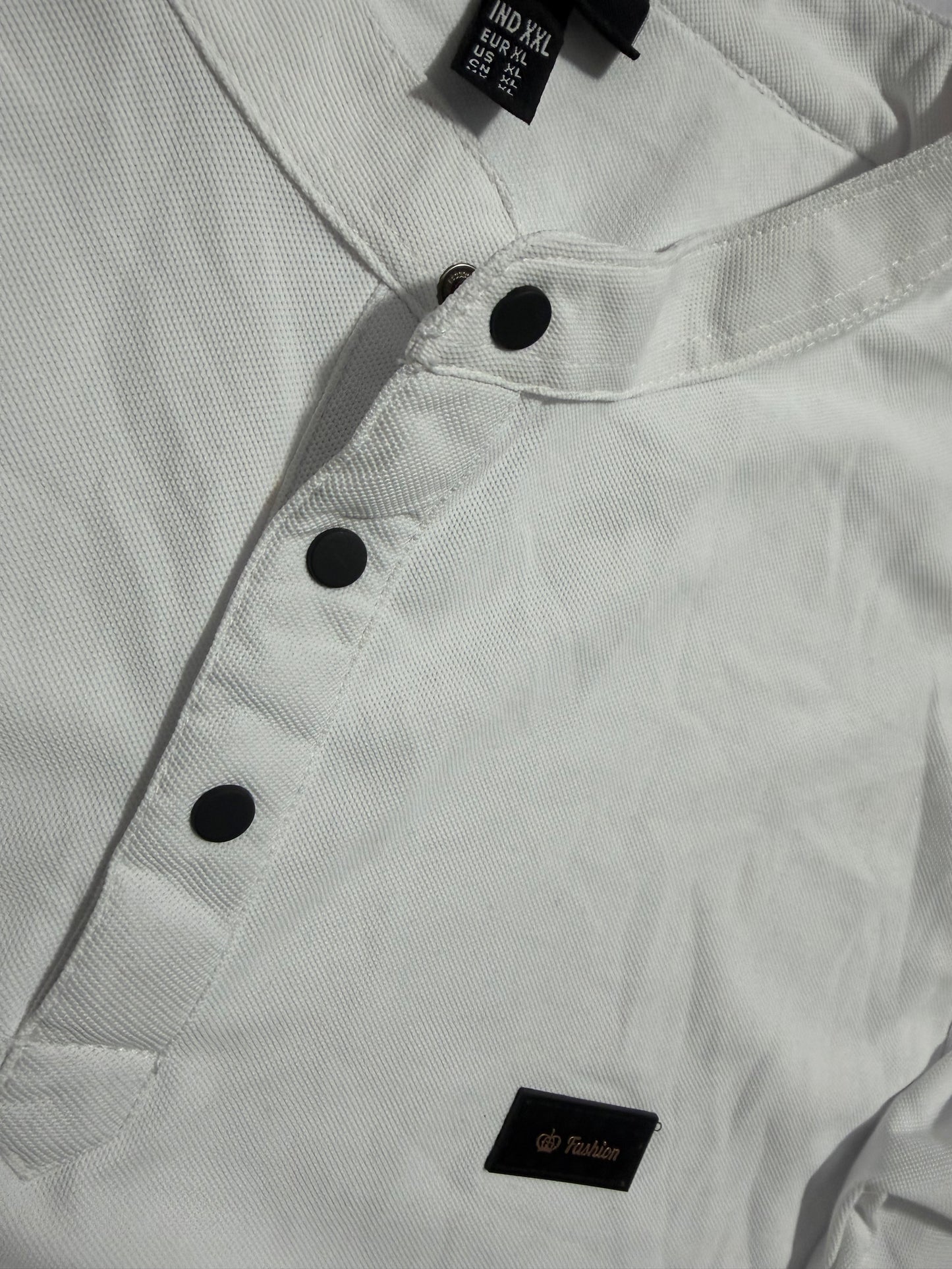 STAND COLLAR WHITE T-SHIRT
